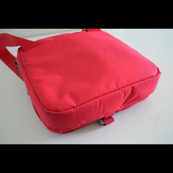 Eddie Bauer cross body bag - Picture 7 of 8